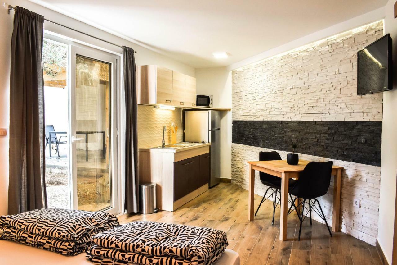 Olive Garden Apartment Molunat Ngoại thất bức ảnh