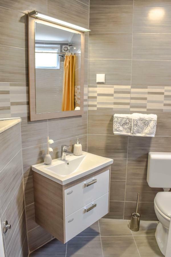 Olive Garden Apartment Molunat Ngoại thất bức ảnh